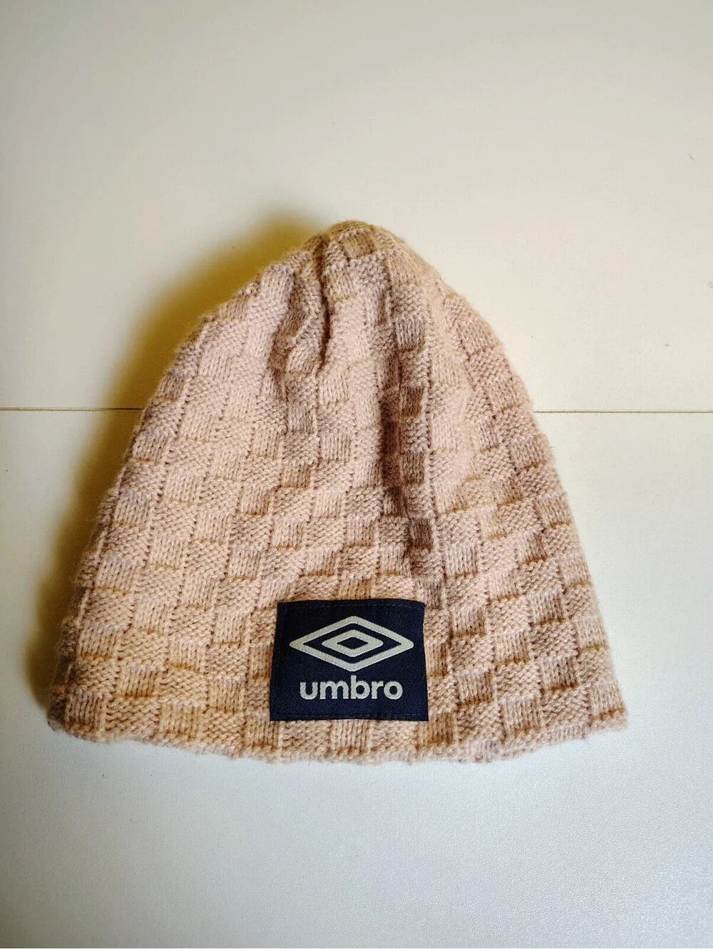 Umbro Knit Beanie Hat Unisex OSFA Dusty Pink Basketweave Sportswear Winter Cap